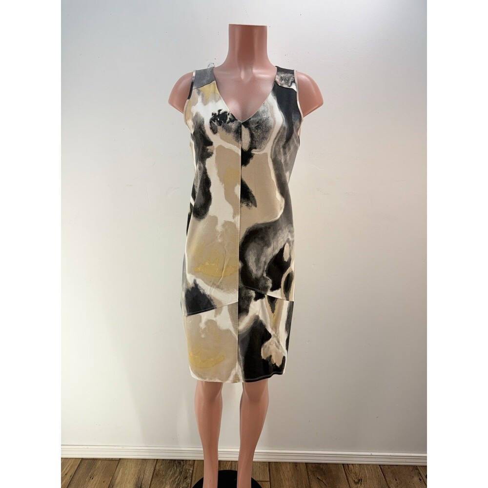 Marla Wynne Sleeveless Balloon Dress - Picture 2 of 12